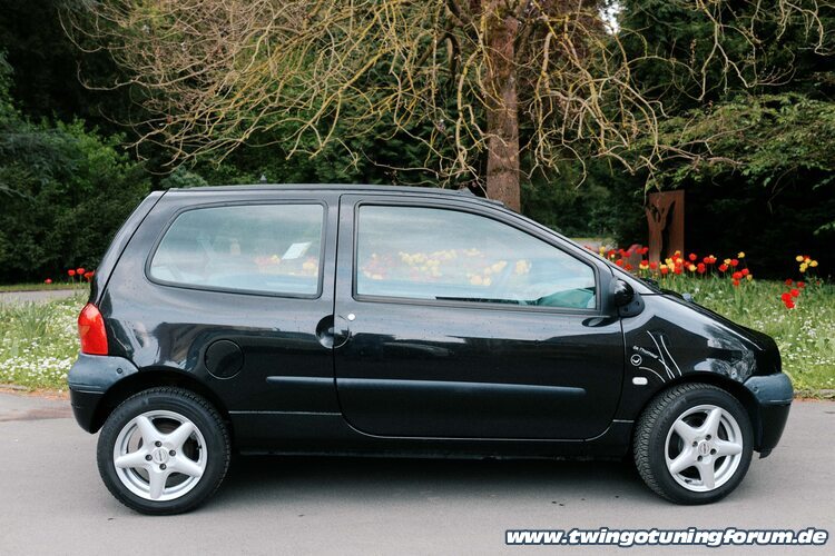 [Bild: twingo-05154726-FdA.jpg]