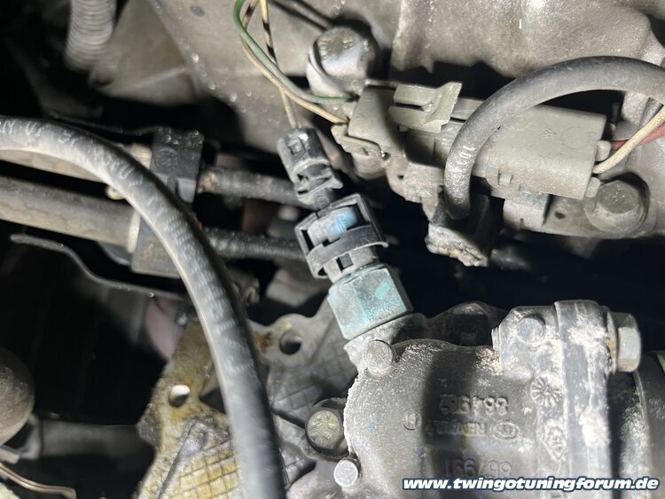[Bild: twingo-10174448-zwE.jpg]