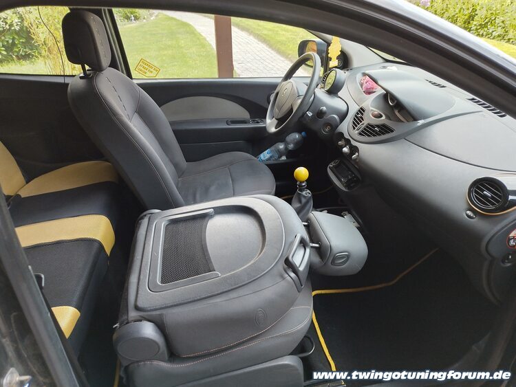 [Bild: twingo-24195236-4Xs.jpg]