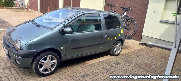 [Bild: twingo-30084141-h8h.jpg]