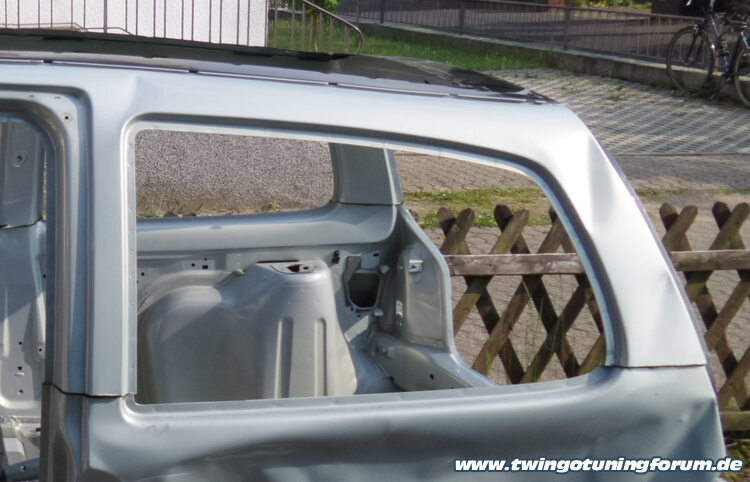 [Bild: twingo-31110538-tBF.jpg]