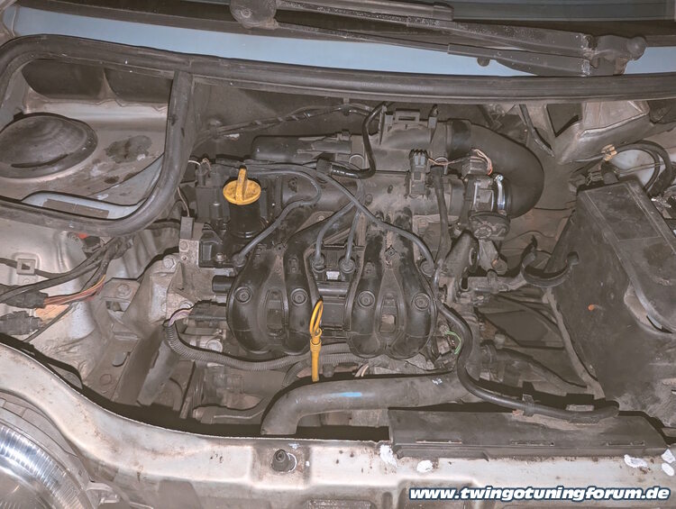 [Bild: twingo-31230124-a3p.jpg]