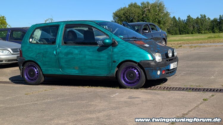 [Bild: twingo-02065842-Hmp.jpg]