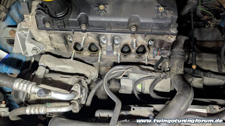 [Bild: twingo-15064023-fMs.jpg]
