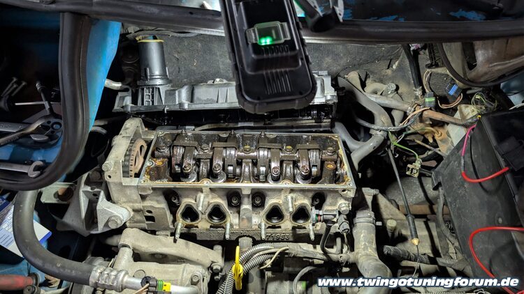 [Bild: twingo-15064145-xPt.jpg]