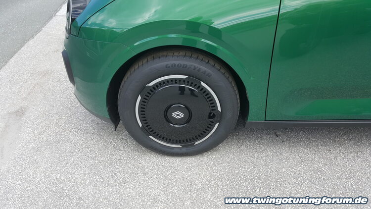 [Bild: twingo-20060653-sJo.jpg]