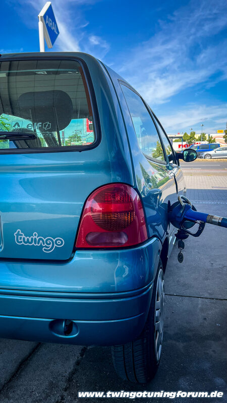 [Bild: twingo-23063852-BSy.jpg]