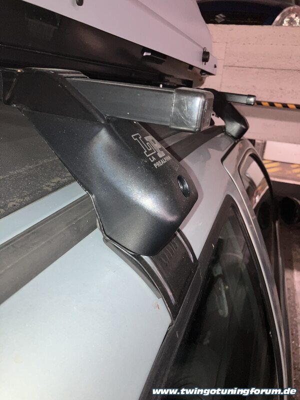 [Bild: twingo-23105836-n3d.jpg]
