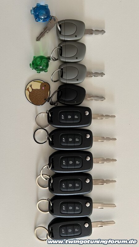 [Bild: twingo-05103303-frO.jpg]