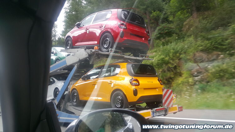 [Bild: twingo-06190002-DzU.jpg]