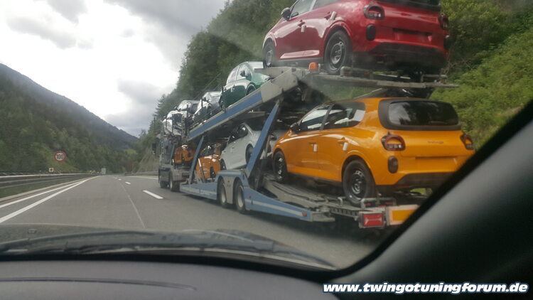 [Bild: twingo-06190019-Yrg.jpg]