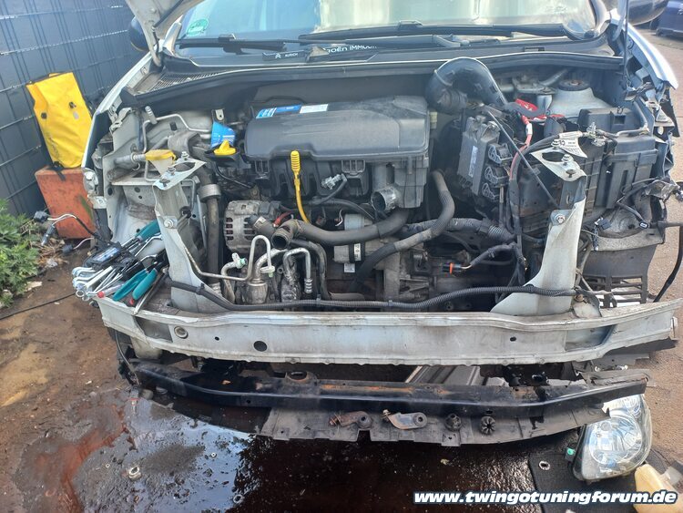 [Bild: twingo-11221714-iEs.jpg]