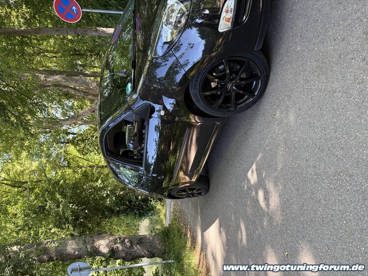 [Bild: twingo-12194452-19w.jpg]
