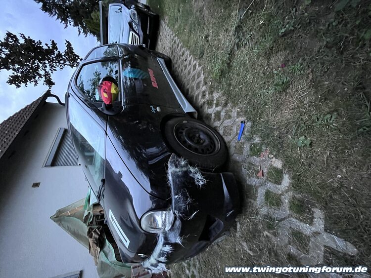 [Bild: twingo-13004640-eQm.jpg]