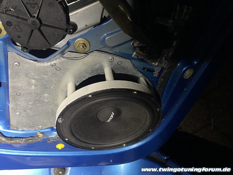 [Bild: twingo-23233151-2fb.jpg]