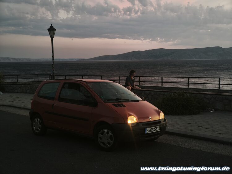 [Bild: twingo-24131848-AYp.jpg]