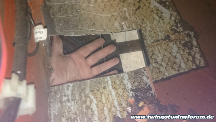[Bild: twingo-24084200-ymD.jpg]