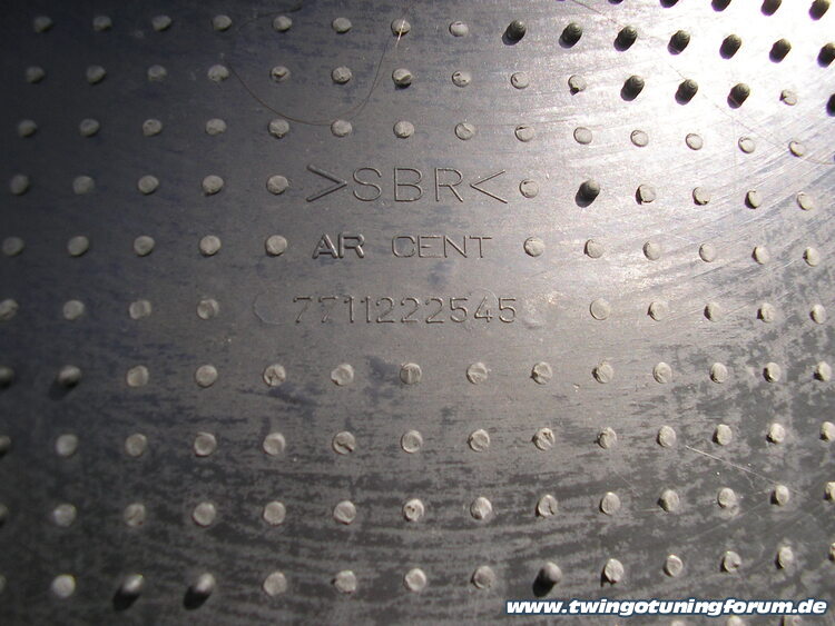 [Bild: twingo-07123602-I4N.jpg]