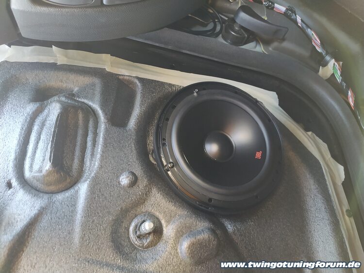 [Bild: twingo-23185728-flz.jpg]