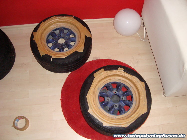 [Bild: twingo-09262151451-gA.jpg]