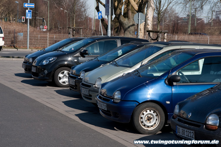[Bild: twingo-10067171345-64a.jpg]