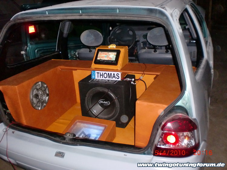 [Bild: twingo-10096001322-SAD.jpg]