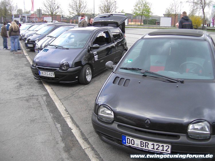 [Bild: twingo-10101144557-CHo.jpg]