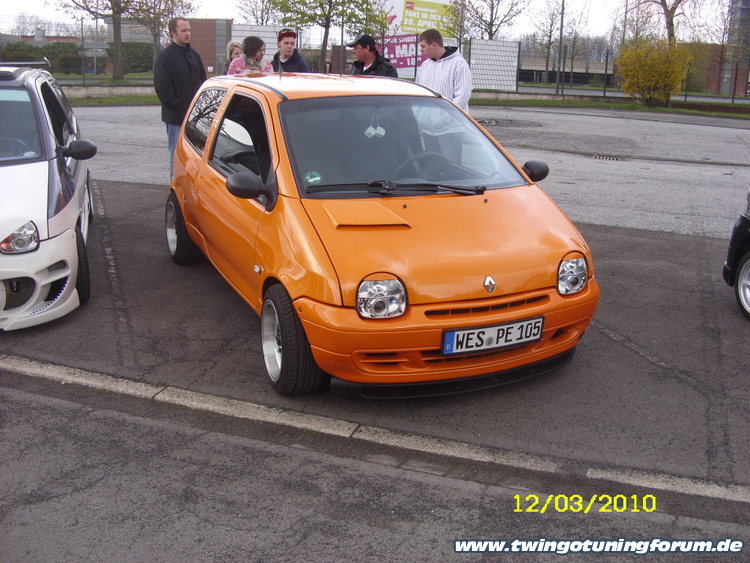 [Bild: twingo-10101154922-vLW.jpg]