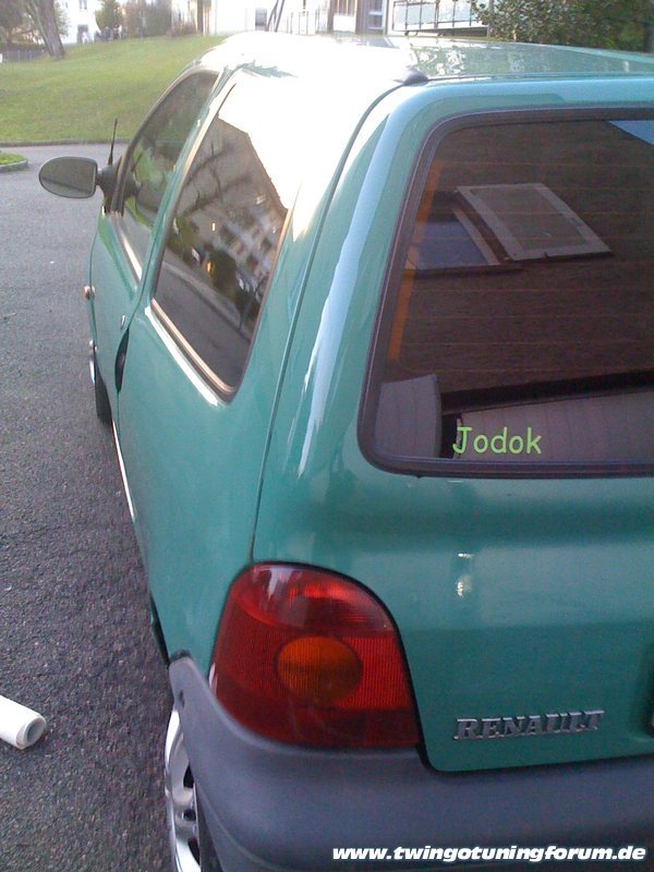 [Bild: twingo-10117204603-1sF.jpg]