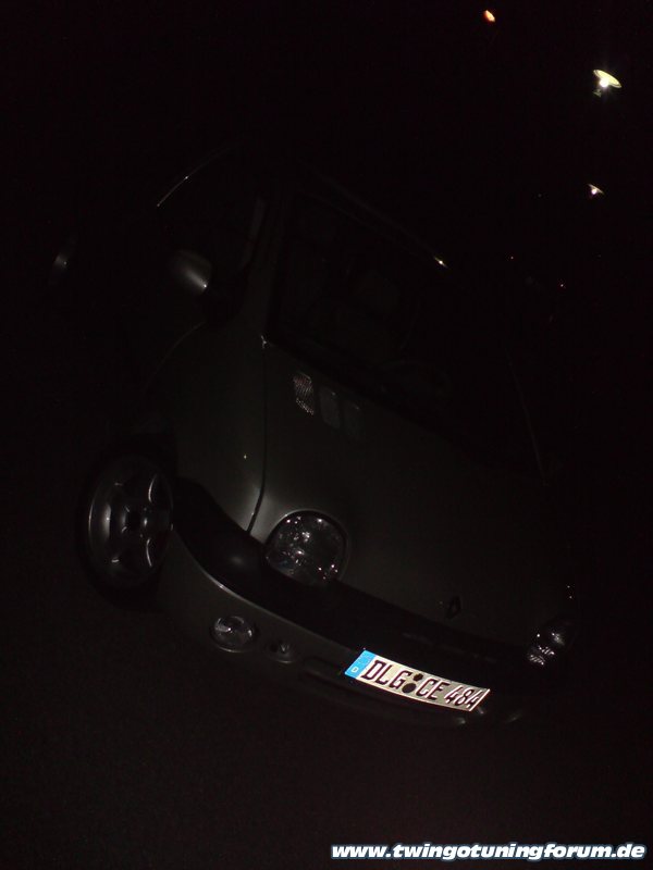 [Bild: twingo-10213123423-L7U.jpg]