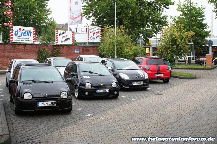 [Bild: twingo-10220164917-dBJ.jpg]