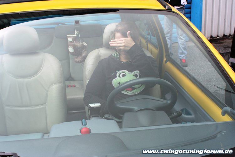 [Bild: twingo-10220165312-rBx.jpg]