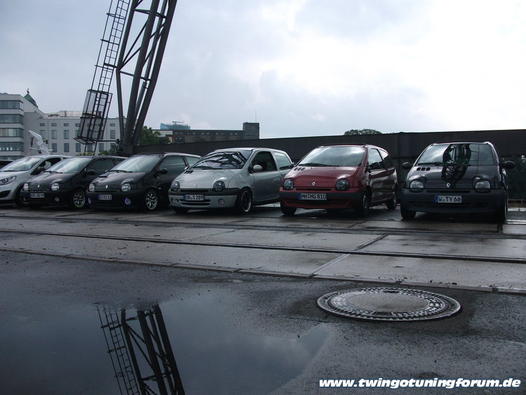 [Bild: twingo-10220201456-ArV.jpg]
