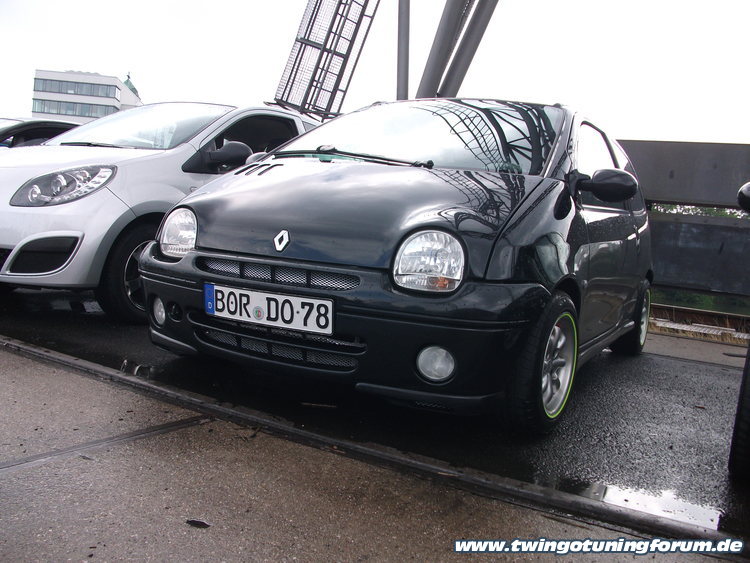 [Bild: twingo-10220202329-dsS.jpg]