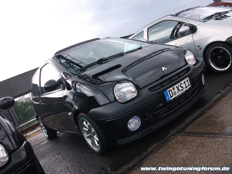 [Bild: twingo-10220202431-8UL.jpg]