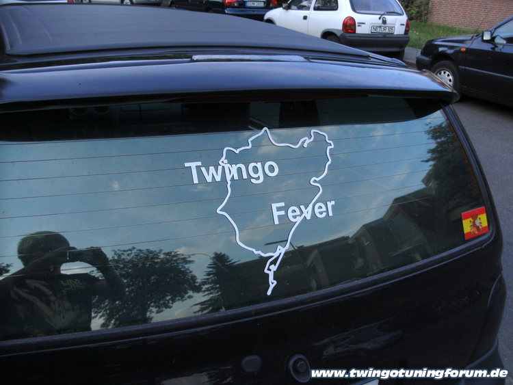 [Bild: twingo-10222011431-uMK.jpg]