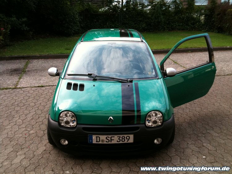 [Bild: twingo-10224193132-noH.jpg]