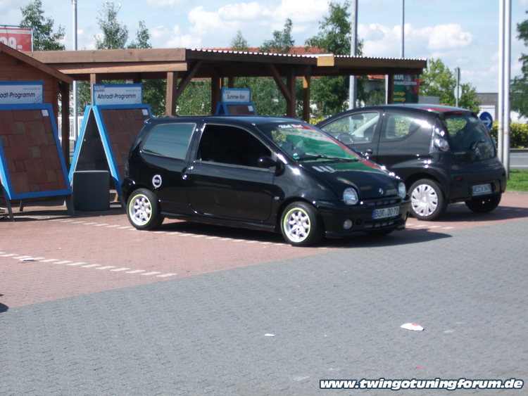 [Bild: twingo-10249152111-eVI.jpg]