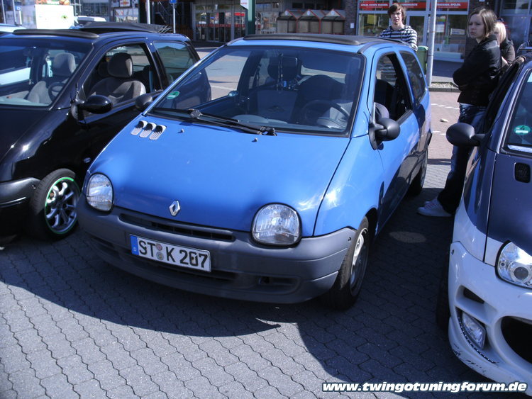 [Bild: twingo-10249223457-l8w.jpg]