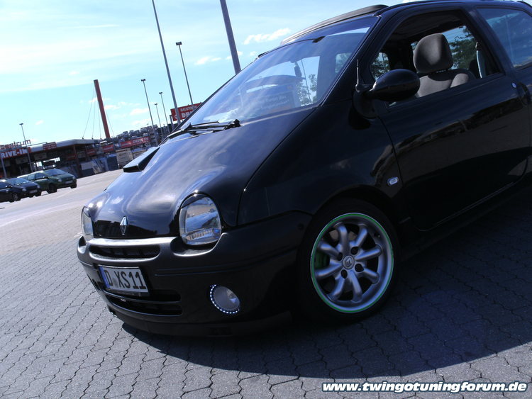 [Bild: twingo-10249225539-h7j.jpg]