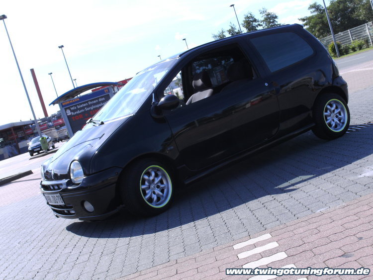 [Bild: twingo-10250213100-fVy.jpg]