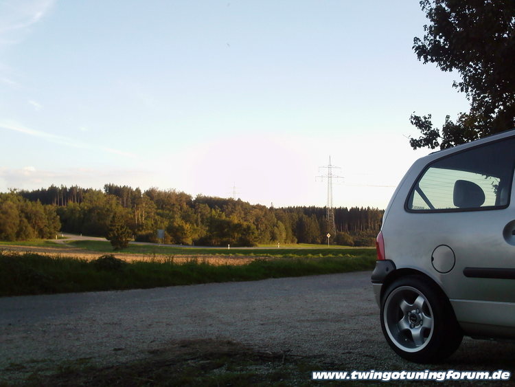 [Bild: twingo-10256005018-5QJ.jpg]