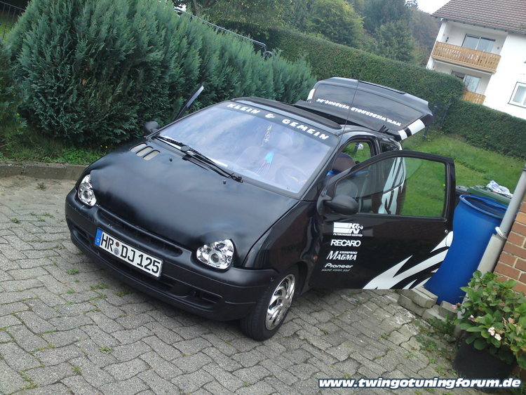 [Bild: twingo-10281225435-ekY.jpg]