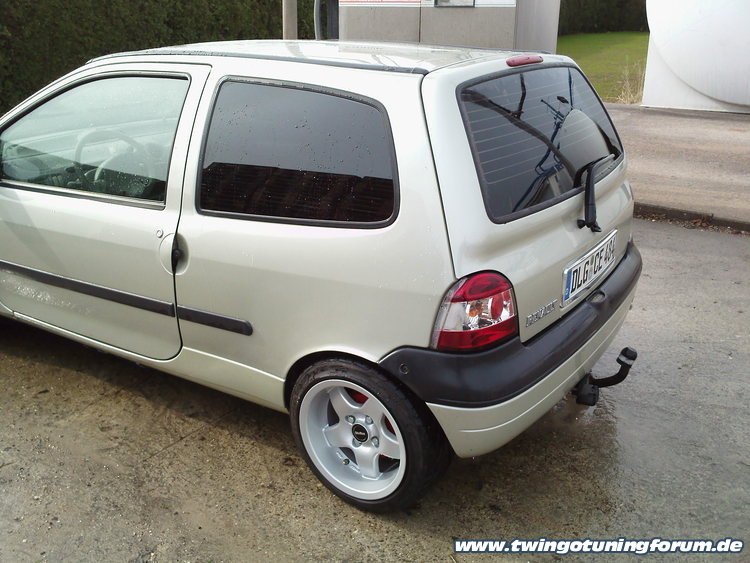 [Bild: twingo-10295223644-g24.jpg]