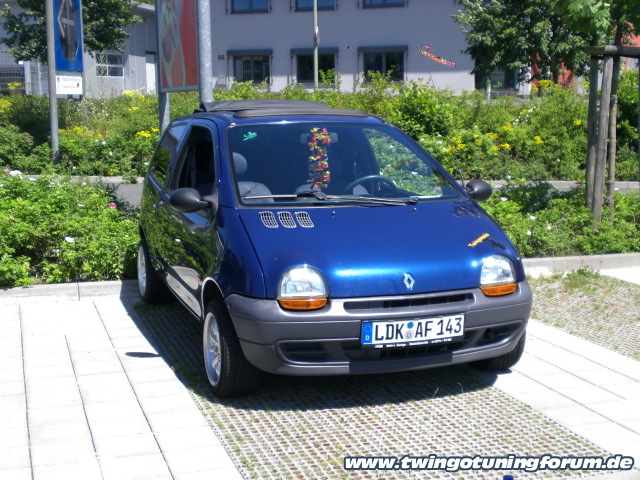 [Bild: twingo-10341203540-ujL.jpg]