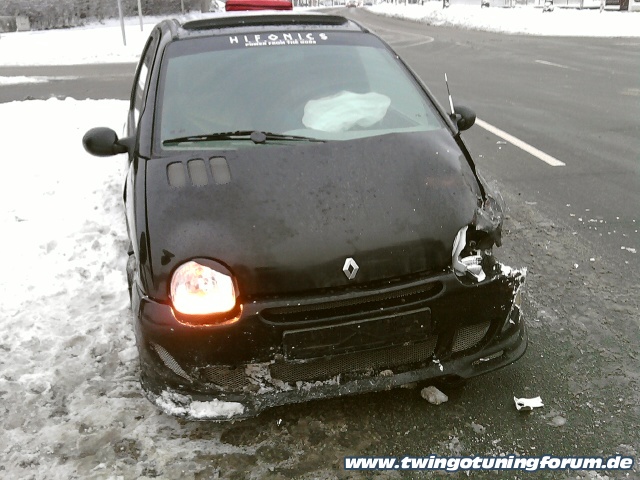 [Bild: twingo-10359120333-Uys.jpg]