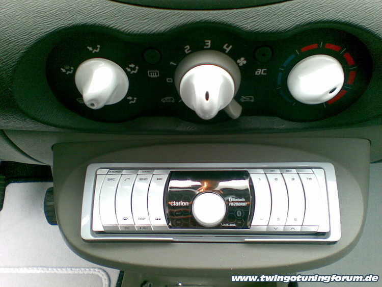 [Bild: twingo-11035124009-vsM.jpg]