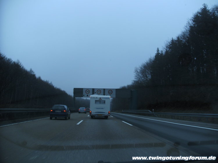 [Bild: twingo-11043233941-ev6.jpg]