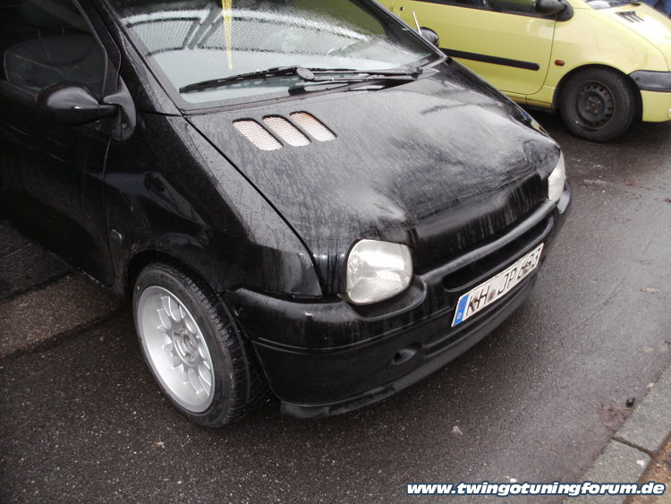 [Bild: twingo-11043234123-EWM.jpg]