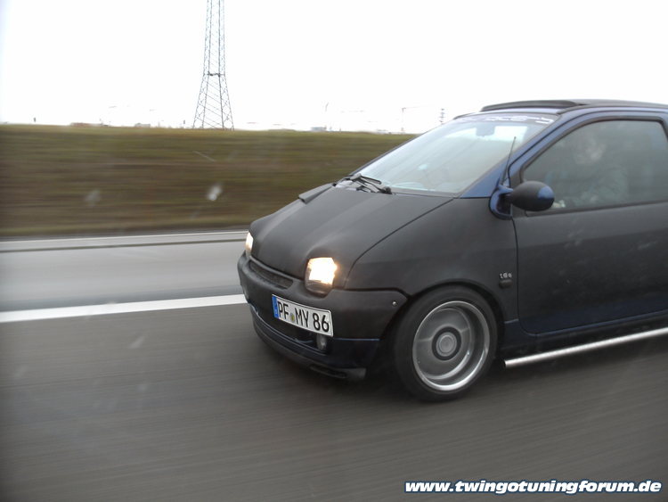 [Bild: twingo-11044000527-KsS.jpg]